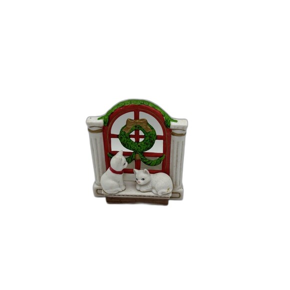 Vintage Waiting for Santa porcelain kittens Votive Candle Holder Wreath - Picture 12 of 12